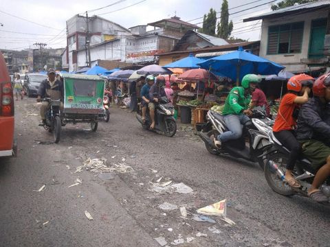 Kawasan sekitar Pasar Sukaramai Medan 'dijajah' PKL (Datuk Haris Molana-detikcom)