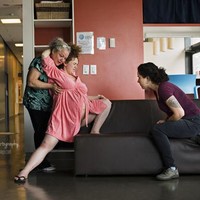 Melahirkan selalu penuh drama. Foto ini menampilkan drama yang bisa dialami ibu saat melahirkan. Foto: Dok. Heather Bays Photography