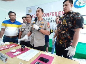 Polisi Sebut Sopir Taksi Online Pemeras Istri Siri Kencani 14 Penumpang