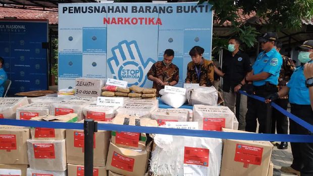 BNN Musnahkan 1,6 Juta Butir PCC, 6 Tersangka Ditangkap