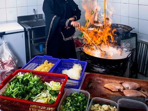 Cerita Mantan TKI Buka Bisnis Nasi Goreng hingga Gabung GrabKitchen