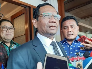 Dewas KPK Dituduh Berisi Orang Jokowi, Mahfud MD: Namanya Demokrasi