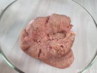 Tips Bikin Bakso Sapi yang Empuk Juicy dengan Kaldu Gurih