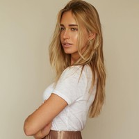 Model Gilda Joella Osborn punya rutinitas kecantikan yang tergolong fantastis. Wanita tersebut mengaplikasi banyak produk perawatan kulit mahal yang totalnya bisa senilai puluhan juta. Foto: Instagram @gildajoelle