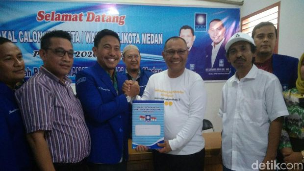 Plt Walkot Akhyar Nasution Daftar Bakal Calon Pilkada Medan ke PAN