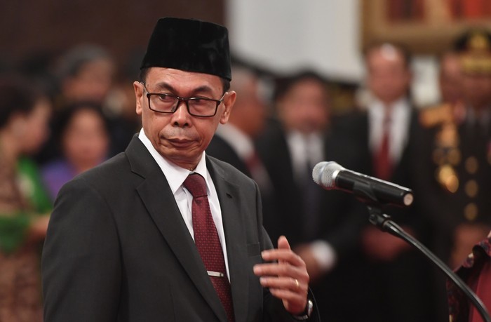 Wakil Ketua KPK Nawawi Pomolango mengikuti upacara pelantikan Pimpinan dan Dewan Pengawas KPK di Istana Negara, Jakarta, Jumat (20/12/2019). Presiden Joko Widodo melantik lima pimpinan KPK periode 2019-2023 yakni Firli Bahuri, Alexander Marwata, Lili Pintauli Siregar, Nawawi Pomolango dan Nurul Ghufron. ANTARA FOTO/Akbar Nugroho Gumay/wsj.