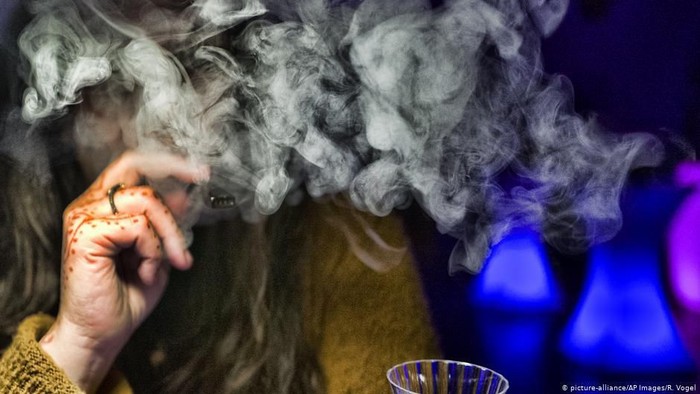 Tak Seindah Yang Dibayangkan, Kabut Tebal Merundung Bisnis Ganja