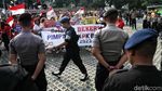 Aksi Dukungan Untuk Firli Bahuri dkk Digelar di Depan KPK