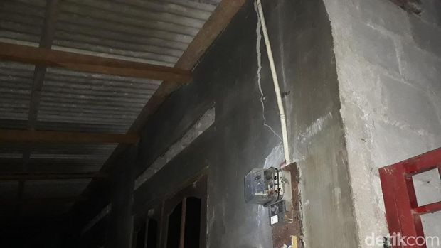 Tersambar Petir, Sebuah Rumah di Sleman Rusak dan Satu Orang Luka