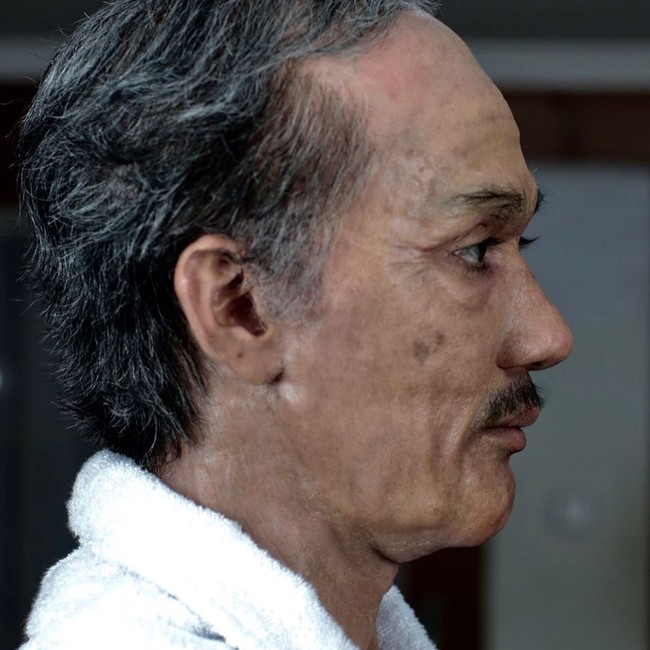 Sebuah kebahagiaan bago saya bisa kerjasama denganmu Reza dan semua tim makeup, juga sutradara Hanung untuk kesabarannya di lokasi syuting bersama kami dan produser Manoj yang mempercayakan saya menciptakan efek makeup untuk film ini, lanjutnya. Foto: Dok. Instagram/@orlandobassi, @officialpilarez