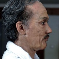 Sebuah kebahagiaan bago saya bisa kerjasama denganmu Reza dan semua tim makeup, juga sutradara Hanung untuk kesabarannya di lokasi syuting bersama kami dan produser Manoj yang mempercayakan saya menciptakan efek makeup untuk film ini, lanjutnya. Foto: Dok. Instagram/@orlandobassi, @officialpilarez