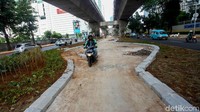 Diketahui proses pengerjaan kolong JLNT Casablanca ini telah dilakukan sejak Oktober 2019.