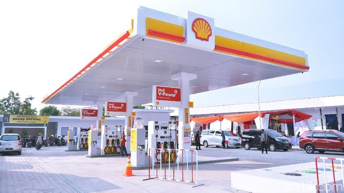 Shell Indonesia kembali menambah jumlah SPBU (Stasiun Pengisian Bahan Bakar Umum) di dua wilayah berbeda di Pulau Jawa yaitu di Cirebon (Jawa Barat) dan Alam Sutera (Tangerang).