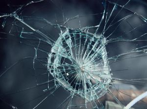 Kaca Baru LionGlass Ditemukan Ilmuwan Penn State, 10 Kali Lebih Tahan Retak
