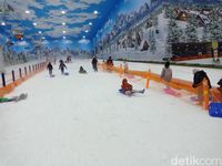 Libur Akhir Tahun di Trans Snow World Bintaro, Ini Aneka Wahana Saljunya
