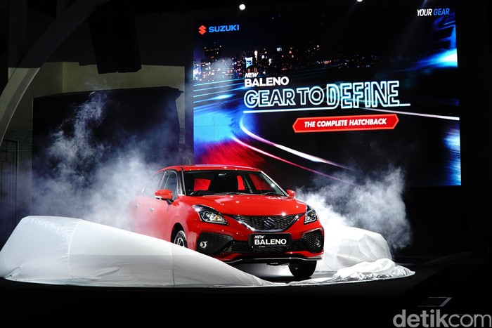 Jakarta, 20 Desember 2019 – Hari ini PT Suzuki Indomobil Sales (SIS) meluncurkan New Baleno,
yang merupakan Baleno generasi ke-6, di Aluca, SCBD, Jakarta. Hatchback andalan Suzuki ini tampil
semakin premium dengan desain eksterior dan interior yang modern. New Baleno hadir sebagai The
Complete Hatchback yang dapat melengkapi gaya hidup urban dan keluarga muda yang dinamis.