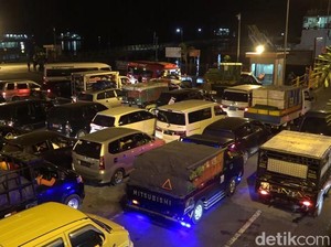 Mengurai Benang Kusut Pelayanan di Pelabuhan Penyeberangan