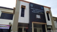 detikcom mencoba berkunjung ke ruangan audio visual tersebut yang berlokasi di lantai dua kantor Perpustakaan dan Kearsipan Daerah (Perpusipda) Ciamis, Jawa Barat, Jumat (20/12) lalu.