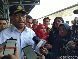 Menhub Sebut Penumpang KA Arus Libur Natal Menurun, Ini Penyebabnya