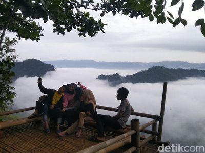 Potret Puncak Bangku, Negeri di Atas Awan dari Ciamis