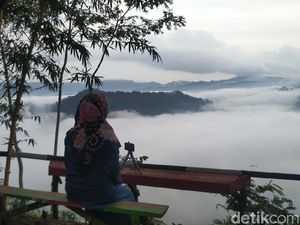 Puncak Bangku Ciamis, Negeri di Atas Awan buat Libur Akhir Tahun