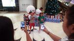 Kerlap-kerlip Pohon Natal Raksasa Hiasi Mal di Ibu Kota