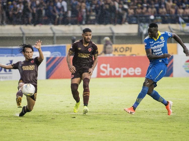 Persib Pesta Gol di Jalak Harupat
