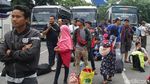 Suasana H-3 Natal di Terminal Kampung Rambutan