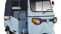 Piaggio Ape merupakan tawaran Piaggio untuk pasar India sebagai salah satu kendaraan komersial. Selain cara pengisian daya baterai, belum ada spesifikasi lebih rinci terkait bajaj listrik buatan Piaggio ini termasuk daya tempuh baterai sampai kemampuan lainnya. Foto: Dok. Piaggio