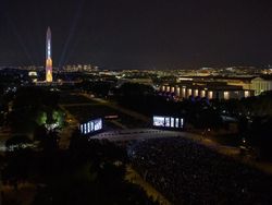 Foto Antariksa Terbaik 2019: Lubang Hitam, Planet Baru hingga Gerhana Matahari