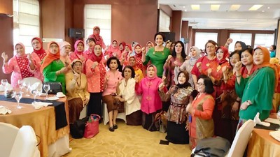 Momen Sertijab Kongres Wanita Indonesia
