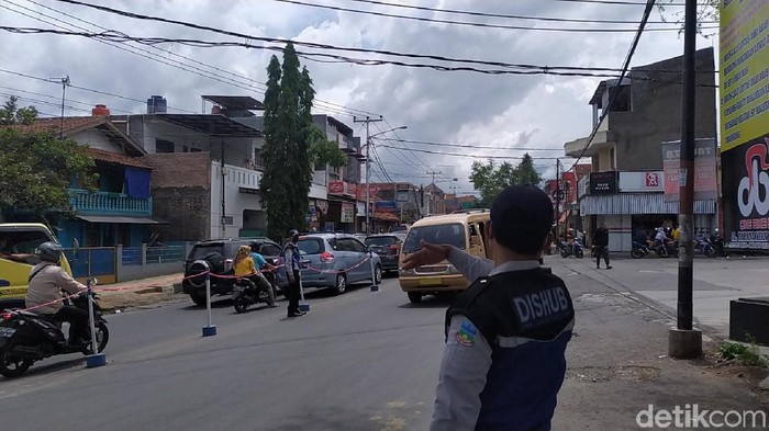 Libur Nataru, Jalur Wisata Garut Mulai Diserbu Motor dan Bus