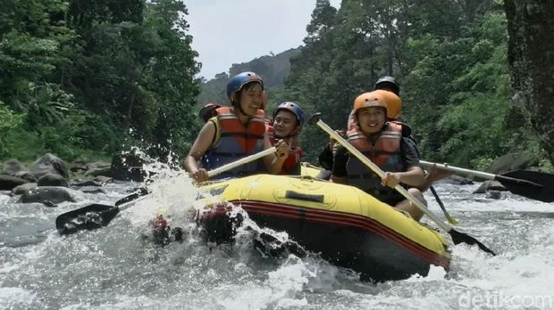 Libur Akhir Tahun, Pekalongan Punya Wisata Rafting Seru 