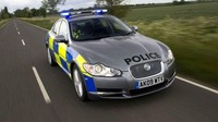 Jaguar XF – Inggris. Italia, Amerika, dan Jerman pakai merek lokal. Inggris pun juga punya mobil polisi kebanggaan negaranya yaitu Jaguar XF. Mobil ini menggunakan mesin diesel 3.0 liter yang menghasilkan 275hp. Foto: Istimewa
