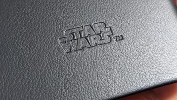 Case smartphone berbahan kulit yang mewah bertuliskan Star Wars. Foto: ZDNet
