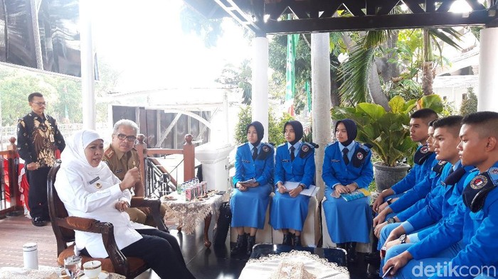 Ke Siswa Taruna Nusantara, Khofifah Cerita Dirinya yang Anak Kampung