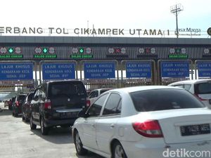 Gerbang Tol Cikatama Pagi Ini Terpantau Padat