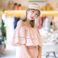 Orangtua Sunny sendiri sampai saat ini masih tinggal di Bali. Tak heran jika Sunny masih sering bolak-balik ke Indonesia.  Foto: Instagram sunnydahye