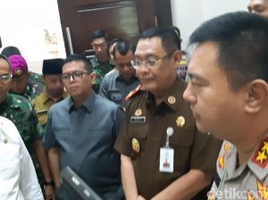 Gubernur Banten Imbau Umat Islam Jaga Toleransi dan Tahun Baruan di Masjid