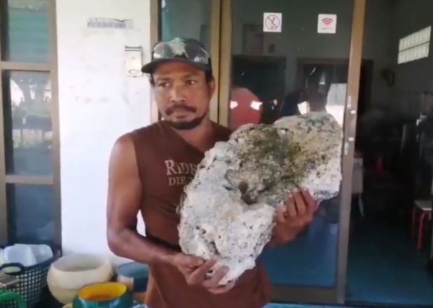 Pemulung temukan batu ambergris di Thailand