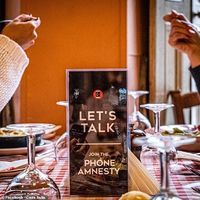 Resto Ini Beri Diskon Kalau Kamu Makan Tanpa Ponsel
