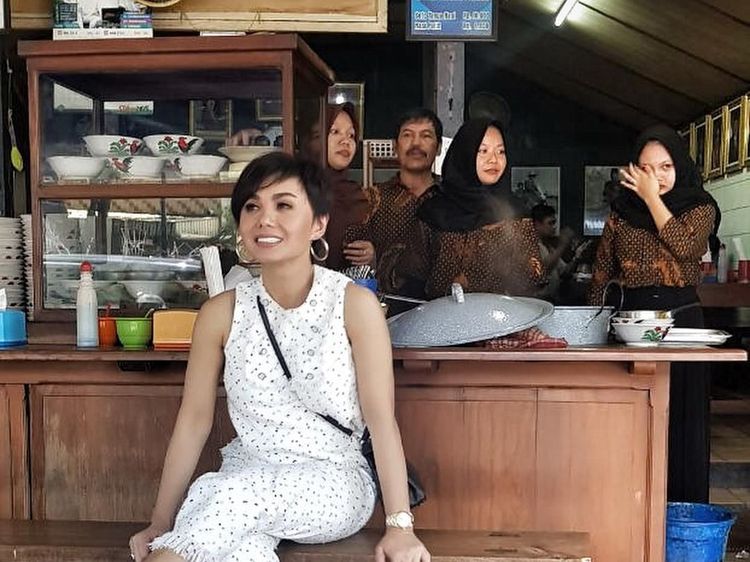 Yuni Shara Doyan Makanan Tradisional, Pecel Pincuk sampai Soto Gading