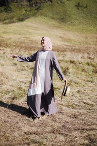 5 Model Busana Muslim Terbaru dan Modern Koleksi Brand Covering Story