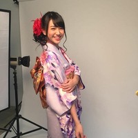 Shania bersolek dengan kimono untuk sebuah pemotretan. (Foto: Instagram/@shanju)