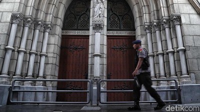 Gegana Hingga Anjing Pelacak Amankan Gereja Katedral Jakarta