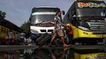 Menengok Hiruk Pikuk Pemudik di Terminal Tanjung Priok