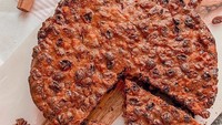Fruitcake juga bisa dibuat dengan versi sehat, gluten free, grain free dan tanpa pemanis. Tepung terigu diganti tepung almond. Foto : Instagram @hayleyfocsan