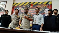 Abdul Malik merupakan anggota Perbakin. Dia baru hitungan bulan memiliki senjata api.
