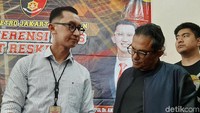 Abdul Malik (kanan) telah diamankan oleh jajaran Polres Jakarta Selatan, Selasa (24/12/2019).