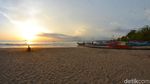 Menikmati Sunset Jelang Natal dari Pantai Pangandaran